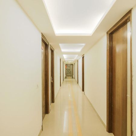 Collection O Sapphire Hotel Chandigarh Exterior photo