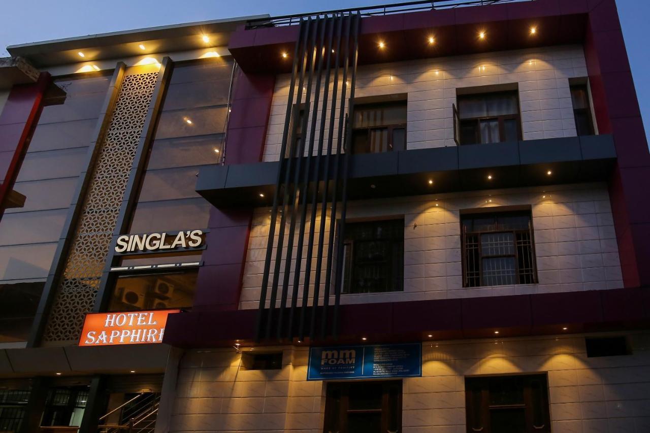 Collection O Sapphire Hotel Chandigarh Exterior photo